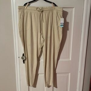 MTA Sport NWT Women's Active Bottom cream color Pants Size 2X